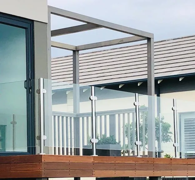 glass pressure bracket balustrades
