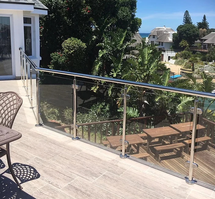 glass pressure bracket balustrades