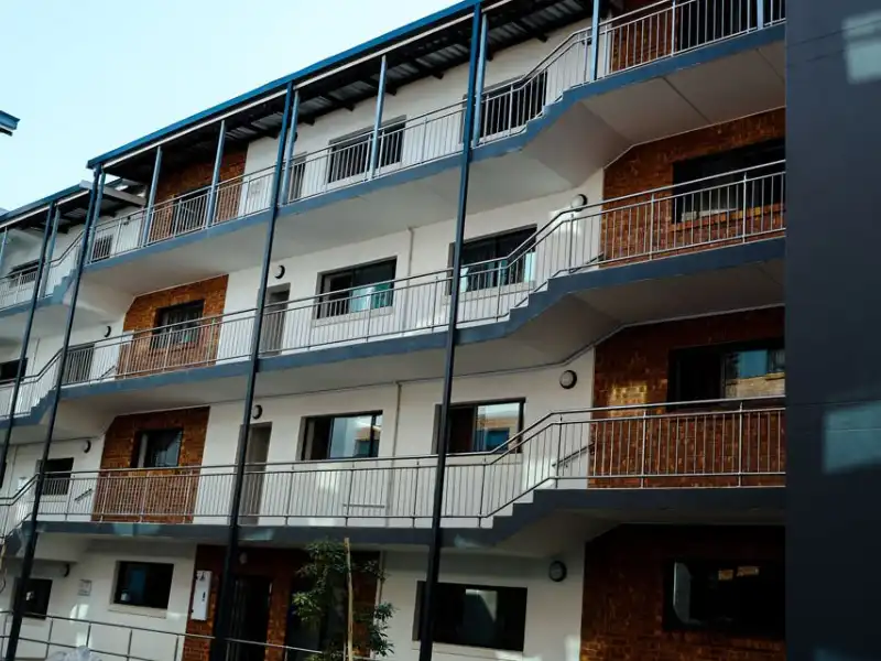 Frederick Street student accommodation - balustrade installation