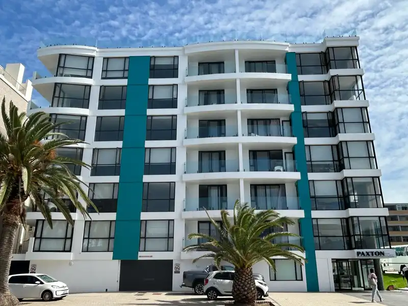 Paxton Holiday Apartments 1