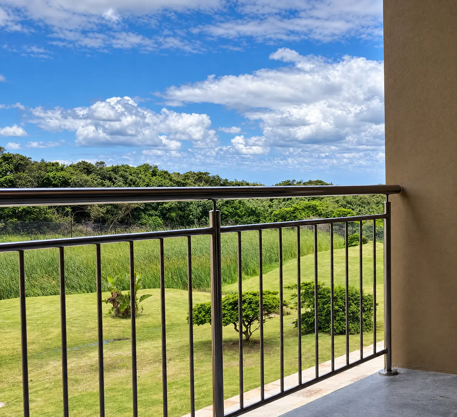 Vertical stainless steel balustrade on a residential balcony